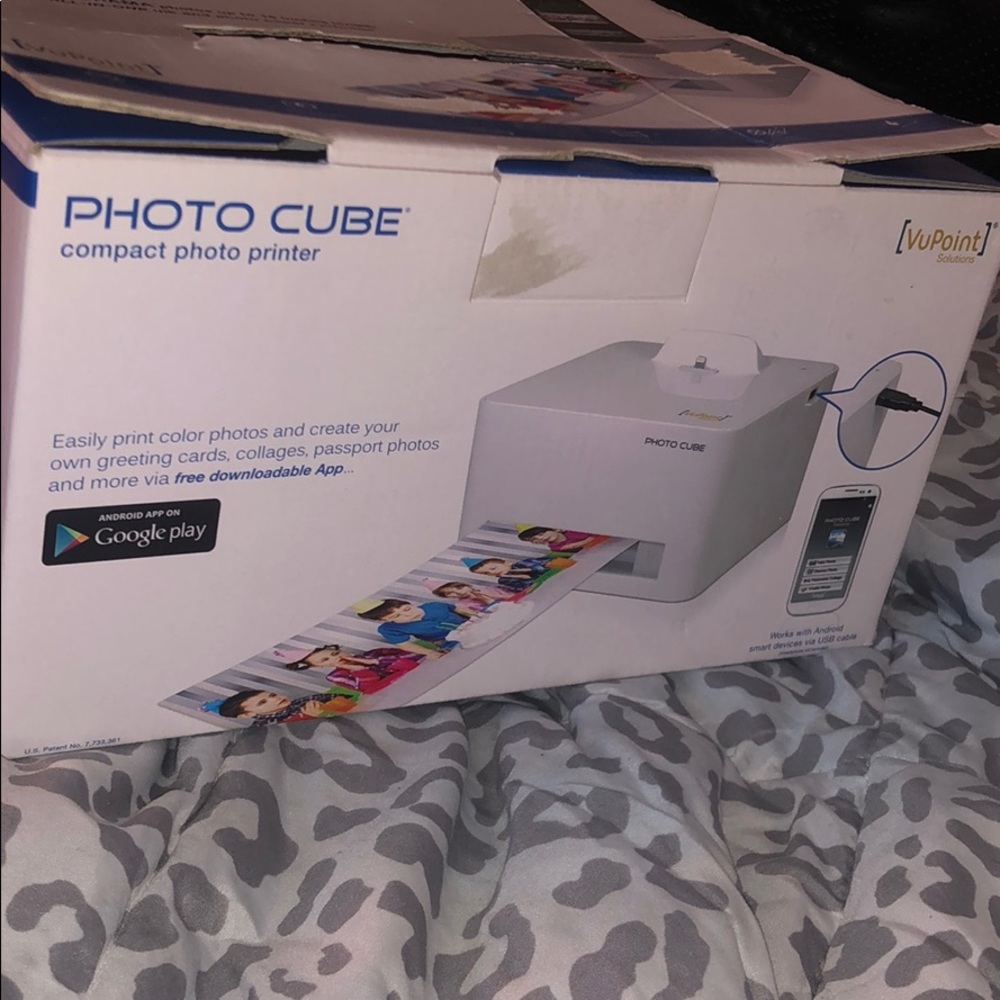 VuPoint Photo Cube